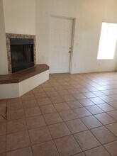 814 E Lester St, Unit 4 Bed / 2 Bath Near UofA in Tucson, AZ - Building Photo - Building Photo