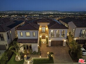 20162 Cromwell Way in Los Angeles, CA - Building Photo - Building Photo
