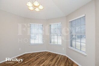 609 Hollyberry Dr in Mansfield, TX - Foto de edificio - Building Photo