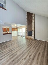 2502 Jones Rd in Austin, TX - Building Photo - Building Photo