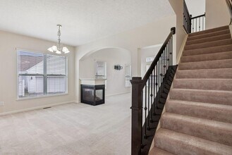 7885 Waggoner Trace Dr in Columbus, OH - Building Photo - Building Photo