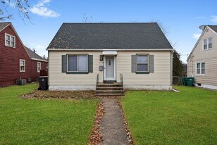 2512 Salem Blvd in Zion, IL - Building Photo