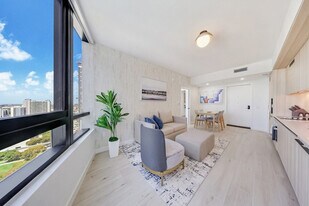 350 N Miami Ave, Unit SI ID1501545P in Miami, FL - Building Photo