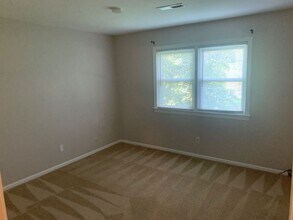 8040 Buffalo Ave in Norfolk, VA - Building Photo - Building Photo