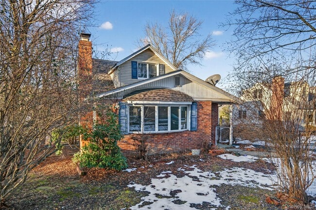 32 Quaker Hill Rd in Monroe, NY - Building Photo - Building Photo