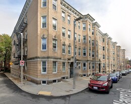 116 Warren St, Unit 22 in Boston, MA - Building Photo