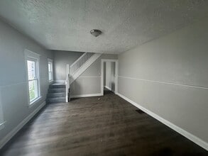 613 Jefferson Ave in Indianapolis, IN - Building Photo - Building Photo