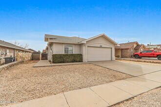 11764 Balladeer Ave in El Paso, TX - Building Photo - Building Photo