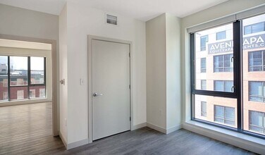 1 Canal St, Unit 813 in Boston, MA - Building Photo - Building Photo