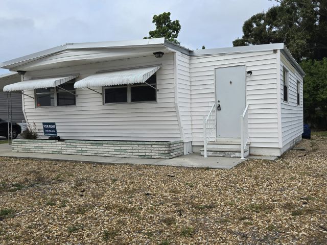 5027 4th St W in Bradenton, FL - Building Photo - Building Photo