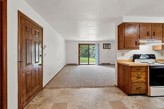 Washington Square Apartments in Freedom, WI - Building Photo - Building Photo