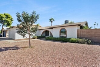 2213 S Saratoga in Mesa, AZ - Building Photo - Building Photo