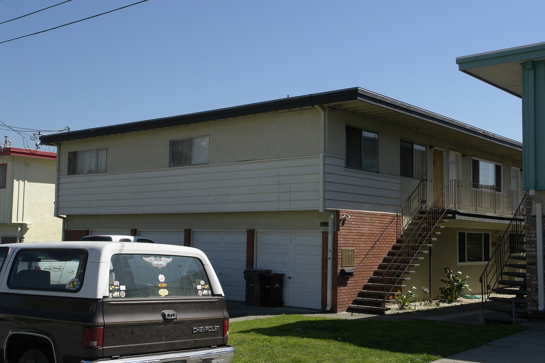 2517 Denning Ct in Castro Valley, CA - Building Photo