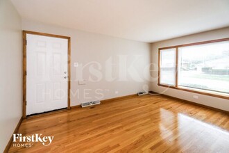 159 W Normandy Dr, Unit 34 in Chicago Heights, IL - Building Photo - Building Photo