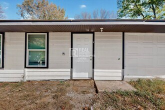 631 W Baker St in Denison, TX - Building Photo - Building Photo