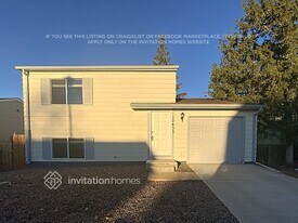 10433 Holland Pl in Westminster, CO - Building Photo