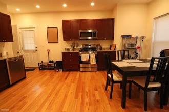 58 School St-Unit -# 1 in Somerville, MA - Building Photo - Building Photo