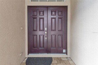 721 Stonecrest Dr in Sarasota, FL - Foto de edificio - Building Photo