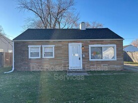 111 Forestwood Ave in Vandalia, OH - Building Photo