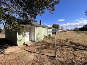 3123 Azalea Dr in North Charleston, SC - Building Photo - Building Photo