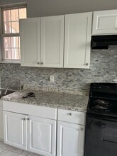 1915 W Erie Ave in Philadelphia, PA - Building Photo - Building Photo