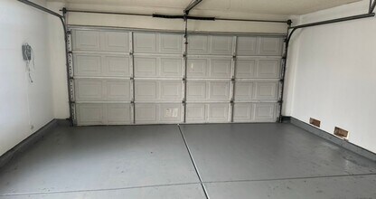 2340 Heather Meadows Ct in Las Vegas, NV - Building Photo - Building Photo