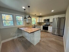 180 W Darby Rd in Greenville, SC - Building Photo - Building Photo