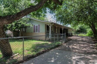 4614 Bennett Ave in Austin, TX - Building Photo - Building Photo