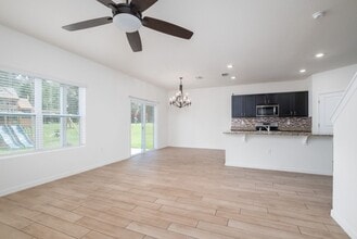 8024 SW 60th Rd in Gainesville, FL - Building Photo - Building Photo