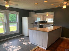 1301 Halsey Ave NE in Huntsville, AL - Building Photo - Building Photo
