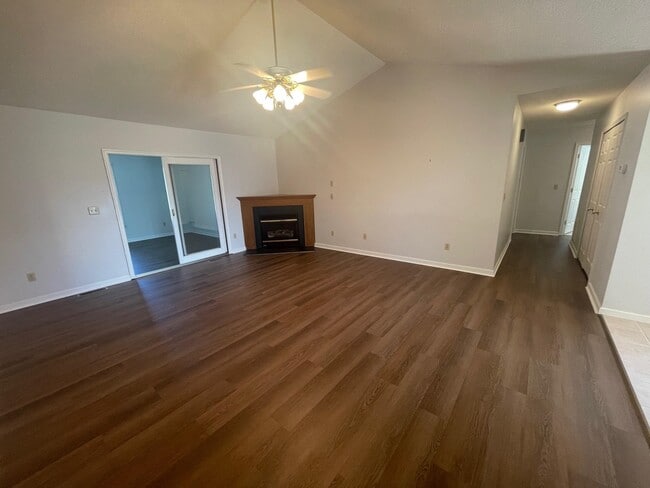 10401 Whispering Pine Ln in McGaheysville, VA - Building Photo - Building Photo