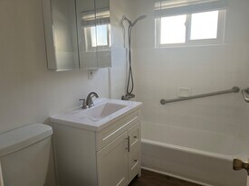 1232 W 94th St in Los Angeles, CA - Building Photo