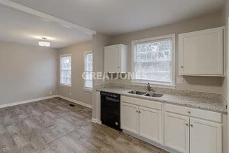 201 Ridgewood Ave in Fairfield, AL - Building Photo - Building Photo
