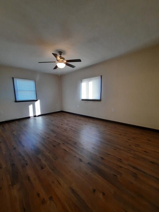 7318 Buffalo Ave, Unit 1 in Niagara Falls, NY - Building Photo