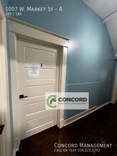 1007 W Market St in Greensboro, NC - Building Photo - Building Photo