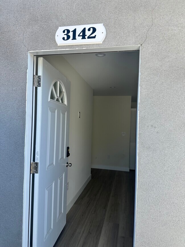 3140 Stockbridge Ave in Los Angeles, CA - Building Photo - Building Photo