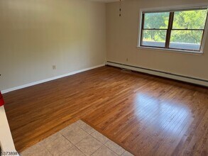 172 Landing Rd in Roxbury Township, NJ - Building Photo - Building Photo