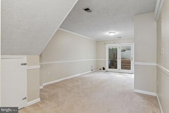 12735 Lighthouse Ln in Woodbridge, VA - Building Photo - Building Photo