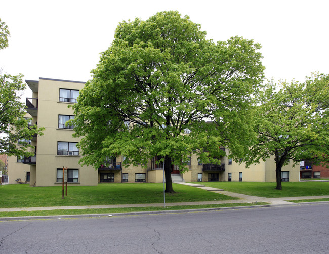 Neptune Place Apartments