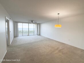 1811 Jimmy Buffett Mem Hwy in Indian Harbour Beach, FL - Building Photo - Building Photo