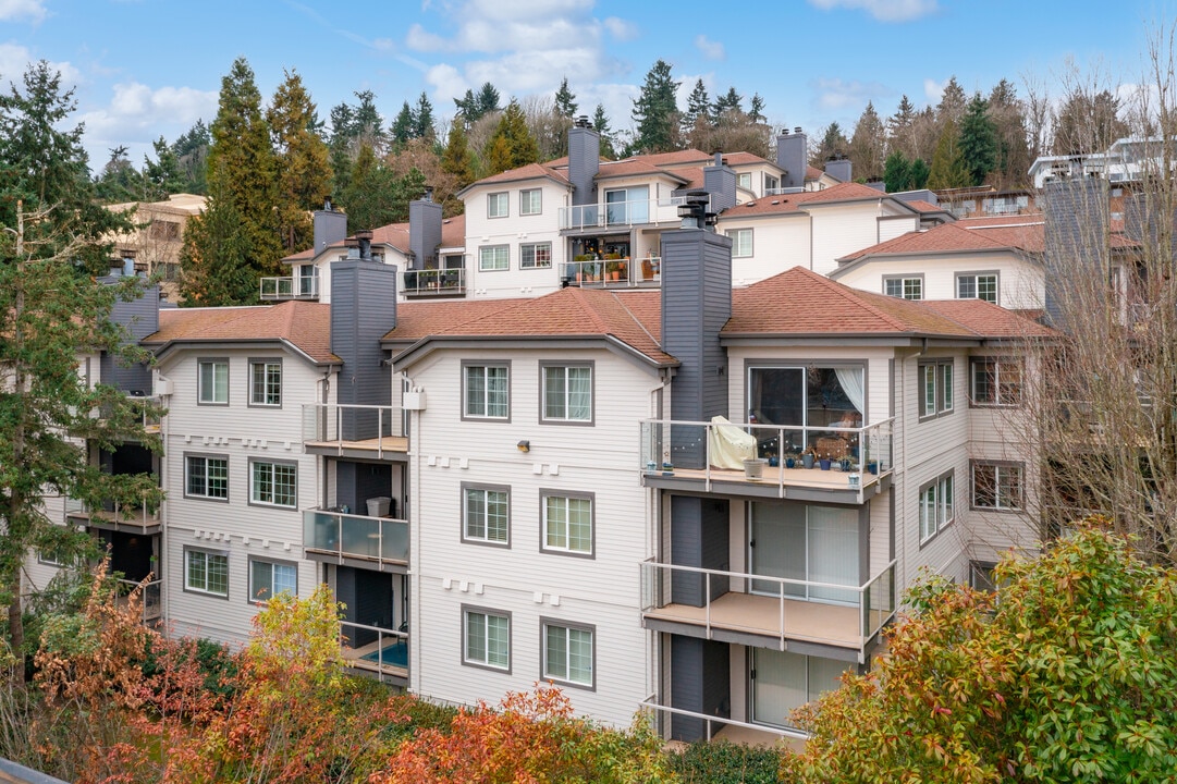 The Carlton in Mercer Island, WA - Foto de edificio