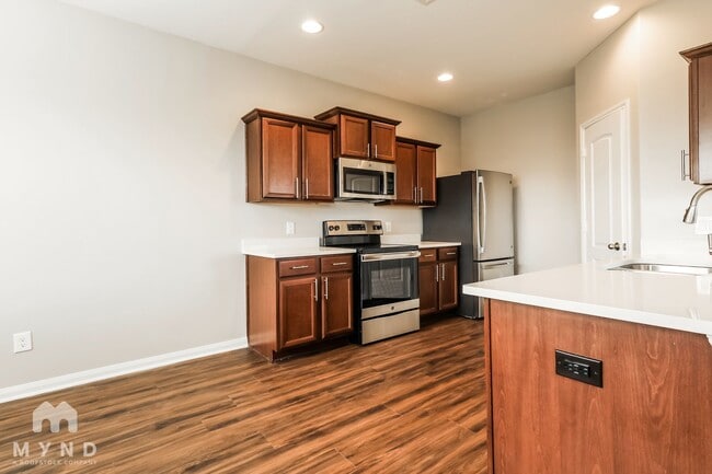 10764 South Lake Mist Lane in Willis, TX - Foto de edificio - Building Photo