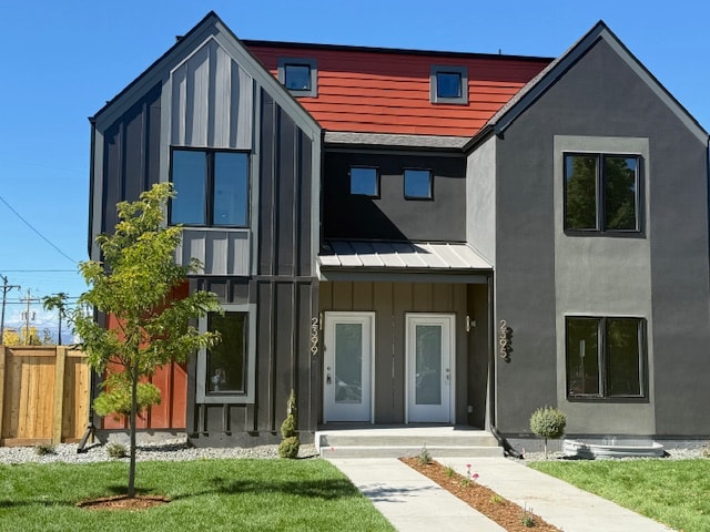 property at 2399 S Cherokee St