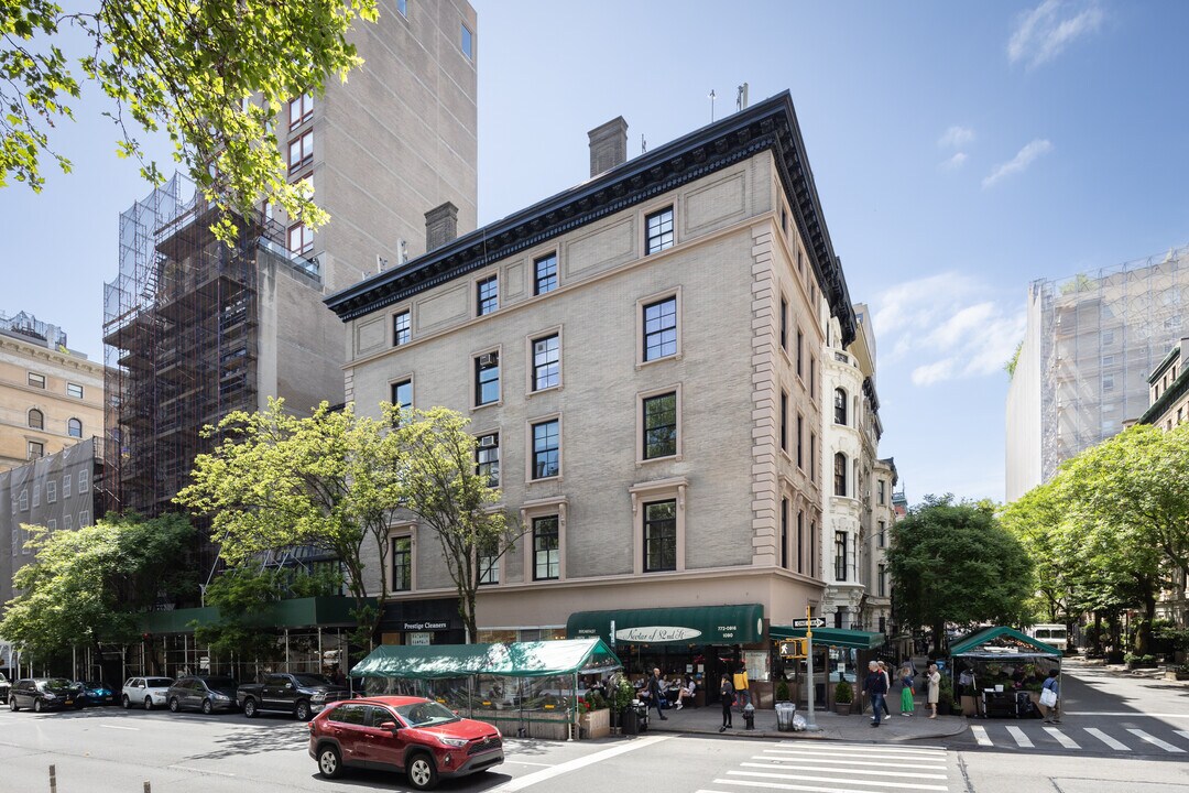 1082-1090 Madison Ave in New York, NY - Foto de edificio