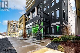 181 King St S in Waterloo, ON - Building Photo - Building Photo