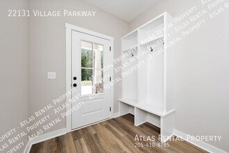 22131 Village Pkwy in Helena, AL - Building Photo - Building Photo