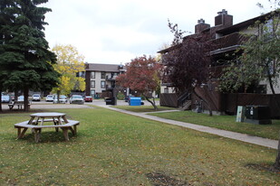 Mainstreet Corner Apartments