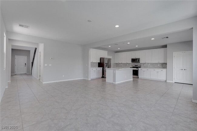 114 Manzanita Falls Ave