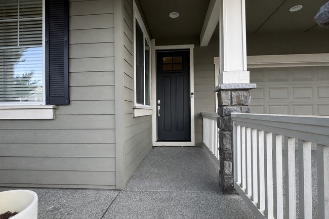 34202 SE Ash St in Snoqualmie, WA - Building Photo - Building Photo