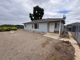 14519 Avenue 416 in Orosi, CA - Building Photo